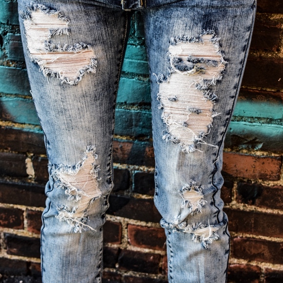 LIGHT BLUE STONE WASHED DISTRESSED SKINNY - Picture 2 of 5